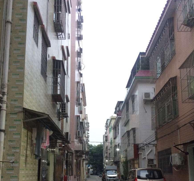 城市更新大揭秘：沿江一巷变迁与居民生活新变化