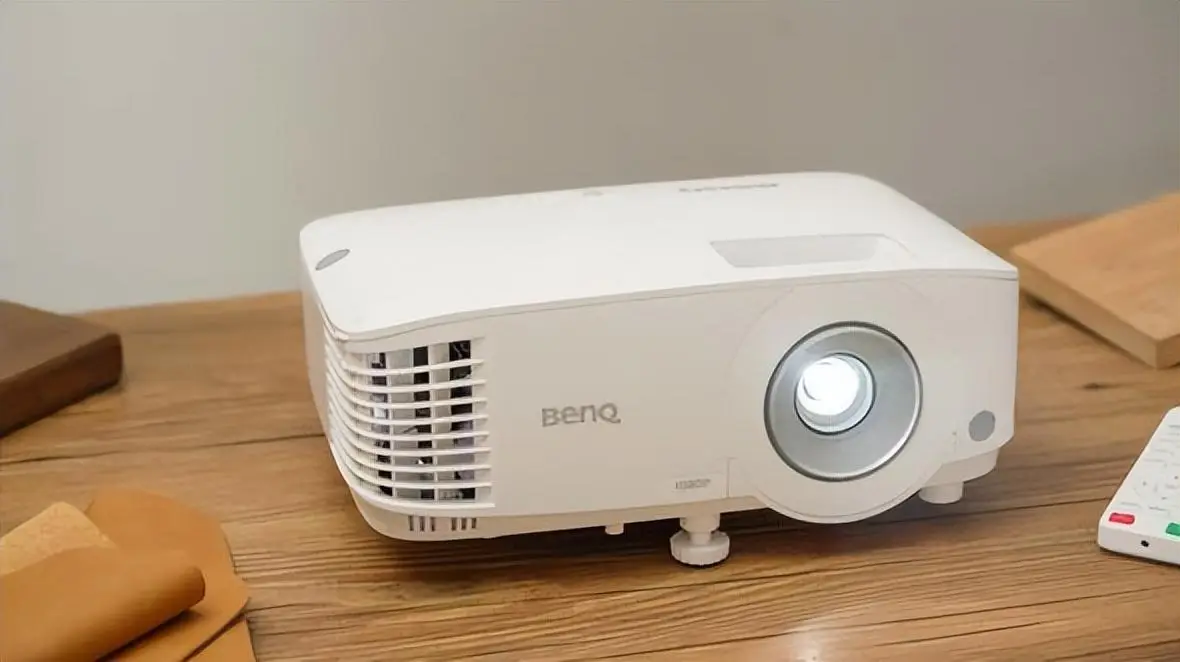 投影机和投影仪的区别 投影机优缺点及价格