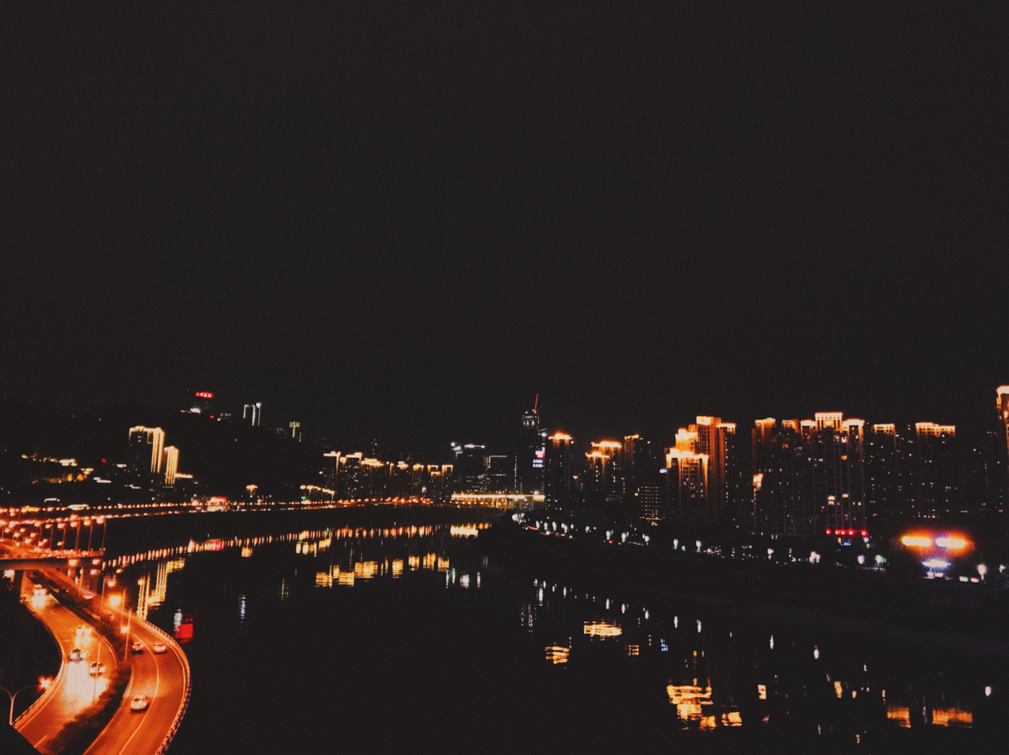 如何在PS中还原美化偏暗图片 INS唯美滤镜特效如何制作