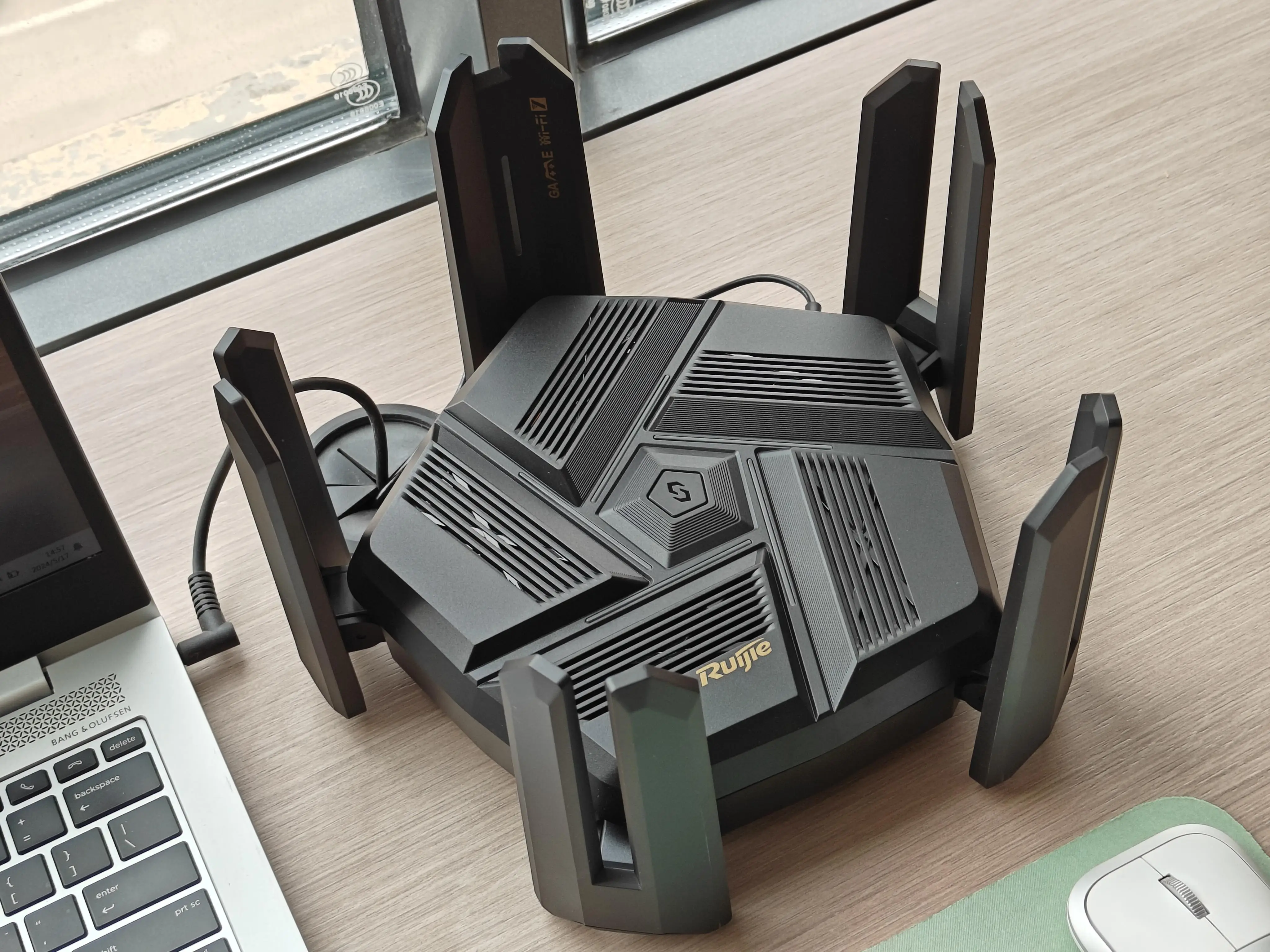 路由器手机端登录入口