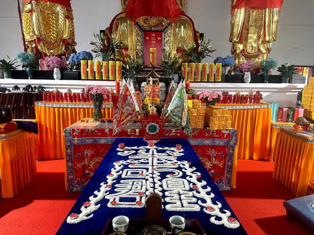 探索500米内的街头生活与人文观察