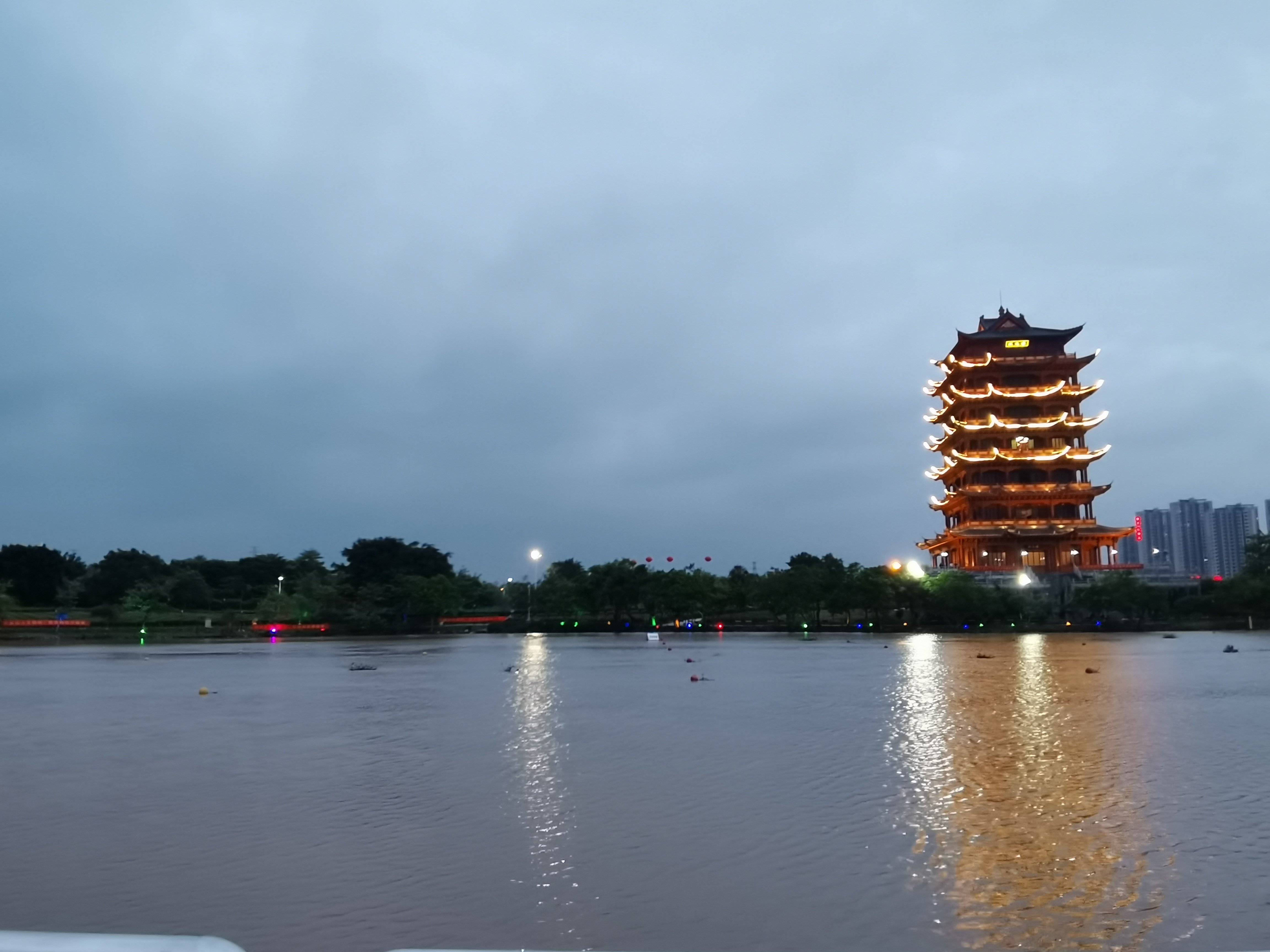 玉林如何暗示酒店客服需要特殊服务的方式与玉林优质酒店推荐