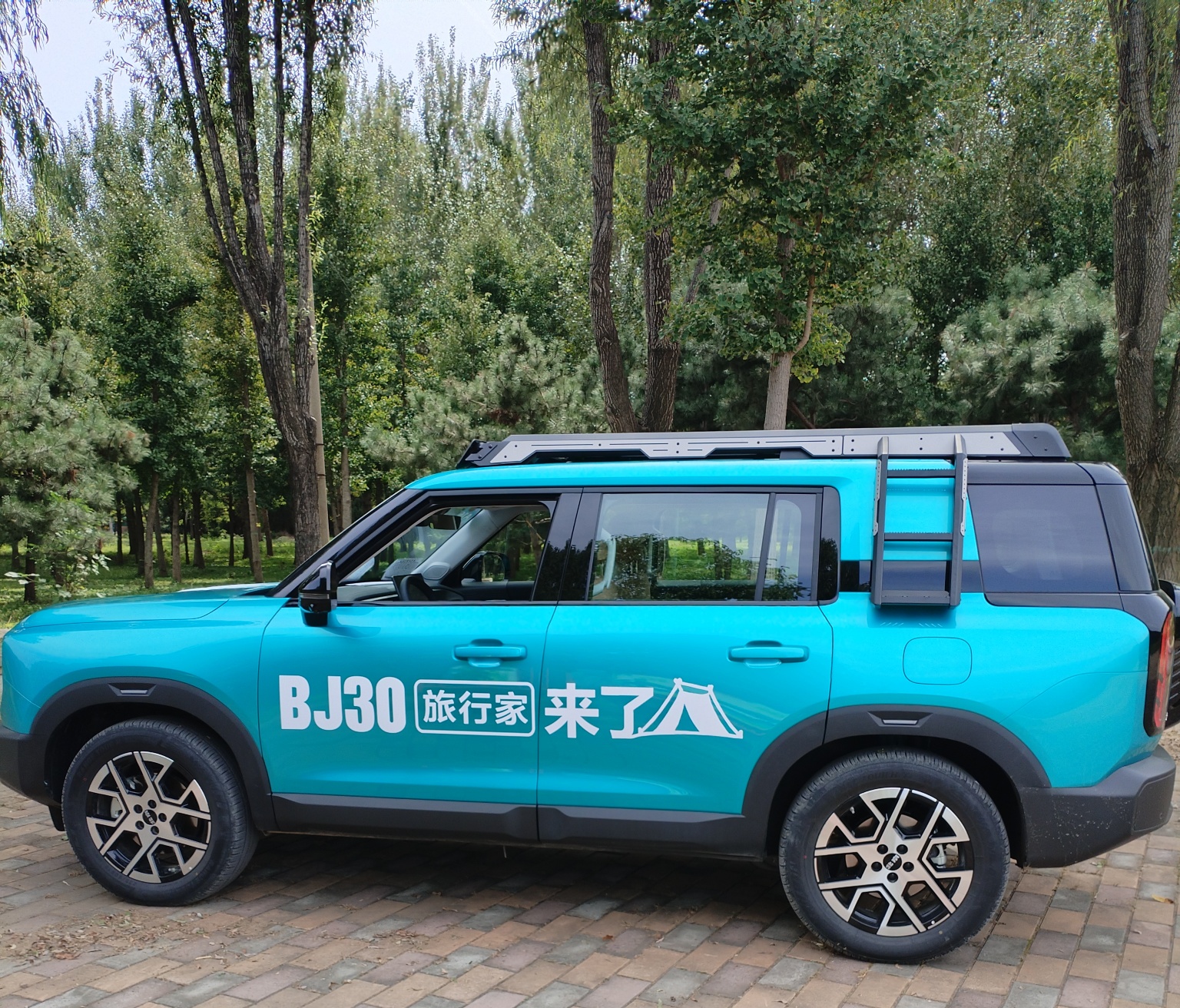 快餐为何省30分钟却多花50%成本？_全套服务的隐藏价值解码