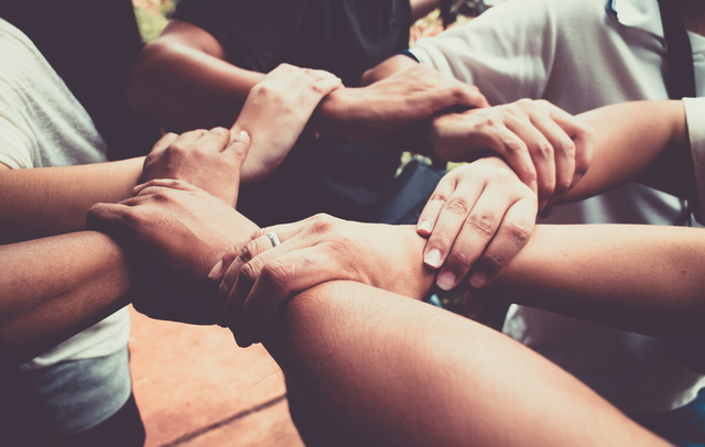 职业学校女生约会指南,如何建立真诚的社交关系