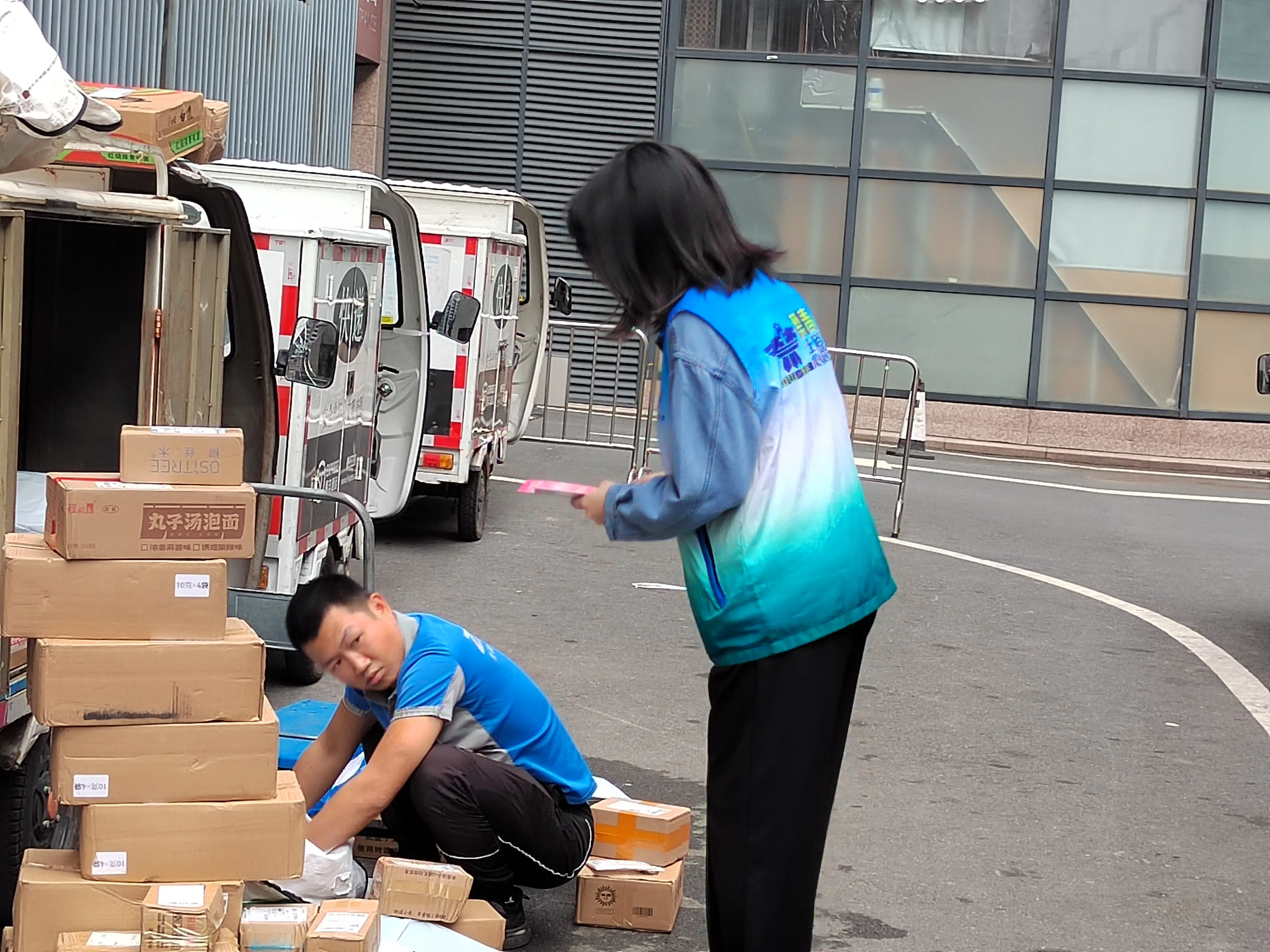 个人接单上门服务的机遇与挑战,如何打造差异化竞争力