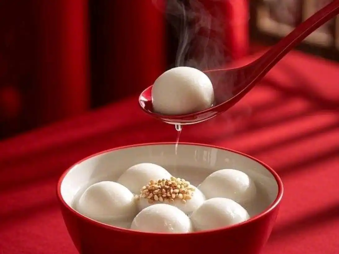 宁波美食与旅游全攻略：从特色小吃到老年人出游路线