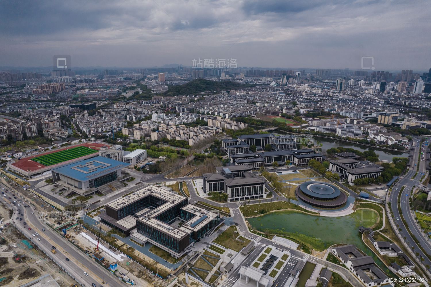 绍兴市马山街道哪里有鸡？寻找本地鲜活家禽的详细攻略