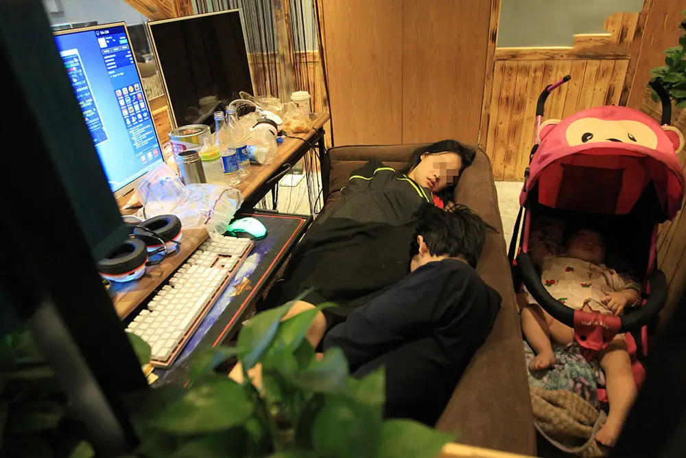 西安包夜：当十三朝古都按下夜间消费的快进键