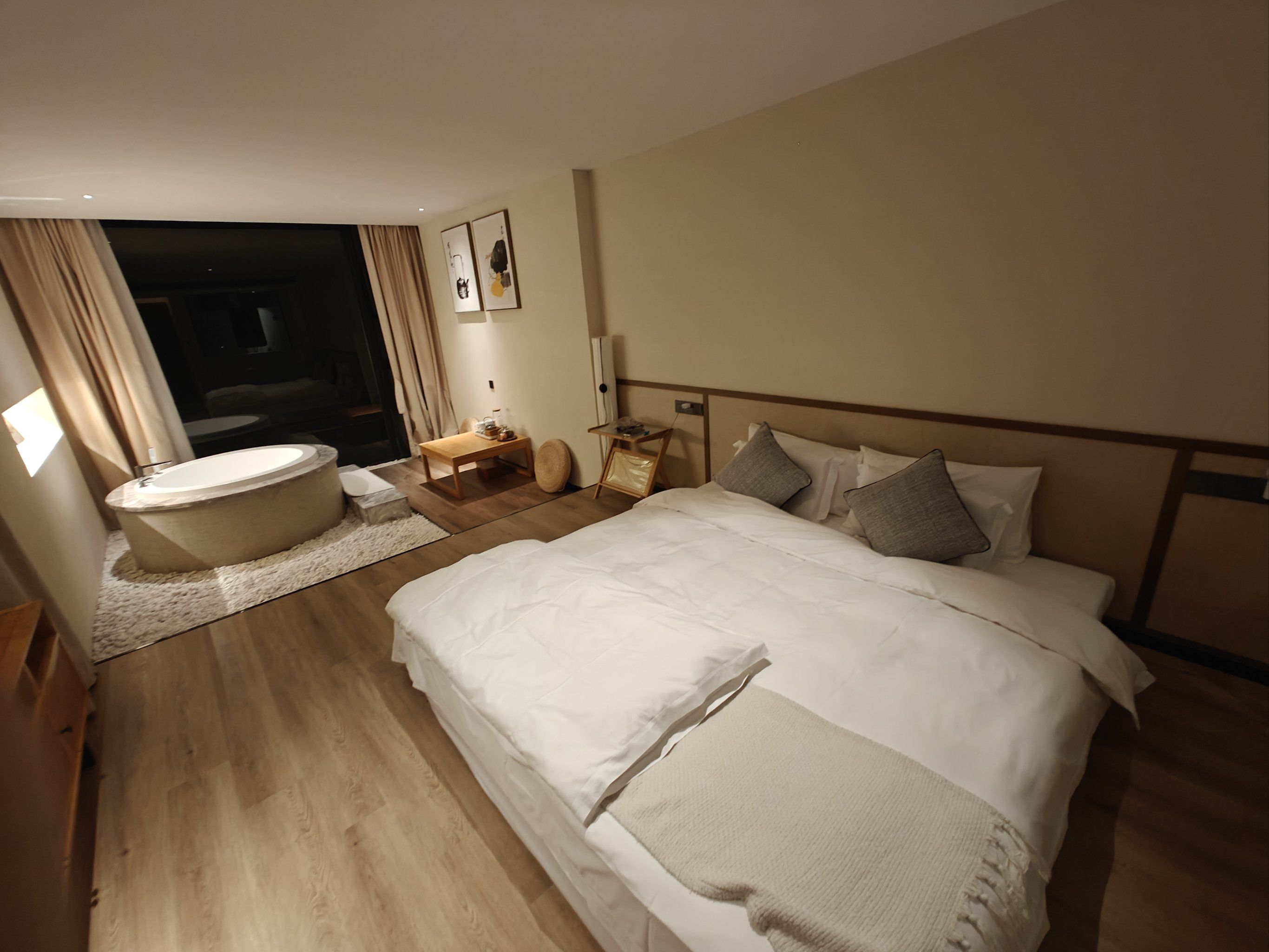 烟台一个人晚上在酒店如何找合适的服务  烟台一个人晚上在酒店如何找服务