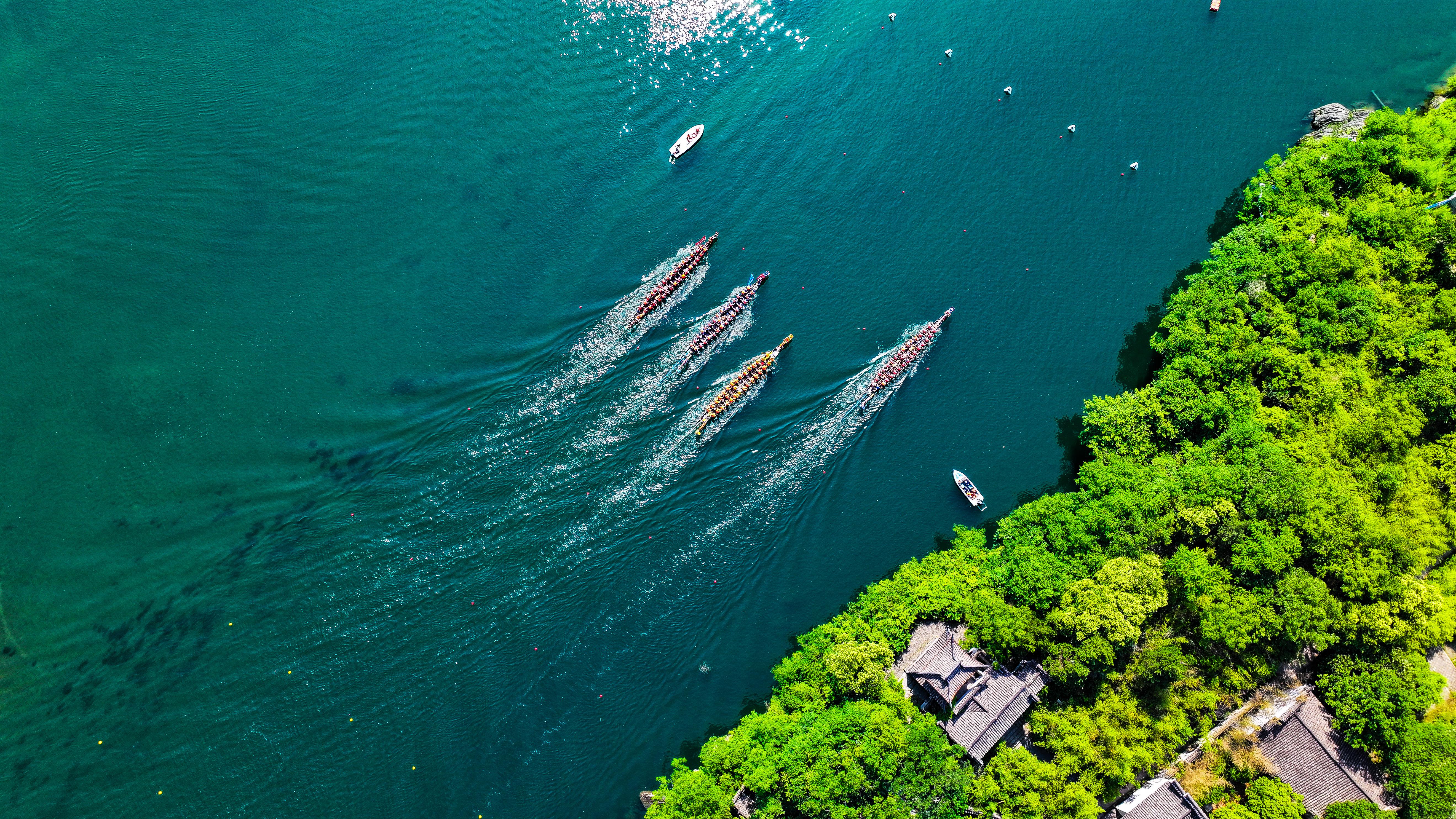 2025小妹全国空降现象全解析：一场流量经济与地域文化的碰撞实验