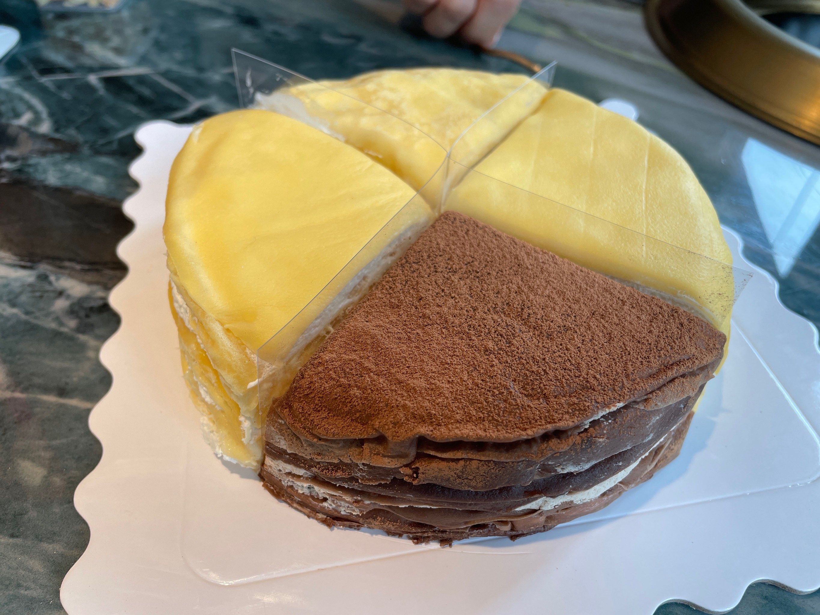 十元快剪与千层故事：透视城中村理发店的生存秘诀