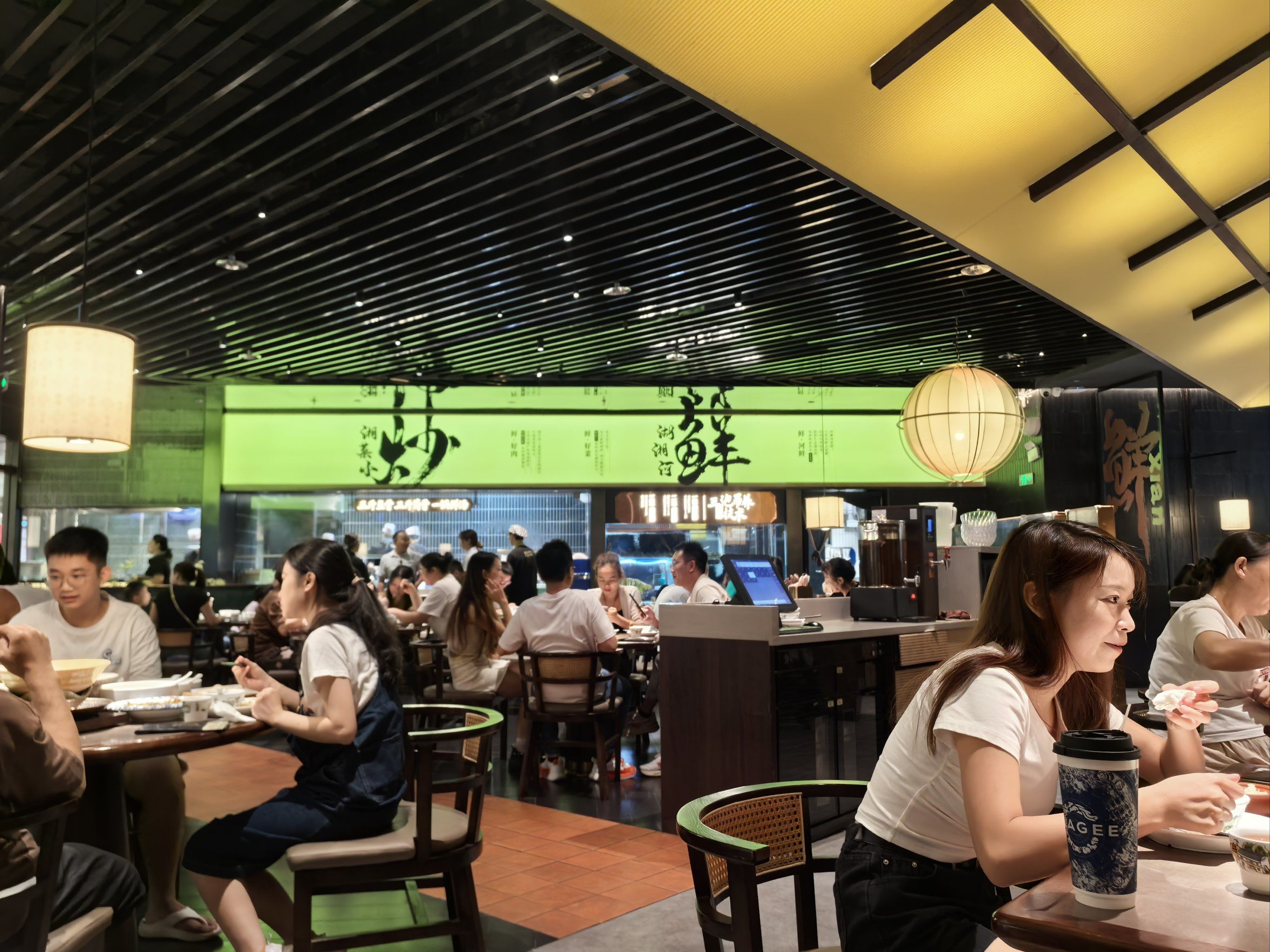 400元快餐不限次数的消费革命，二维码如何革新餐饮体验