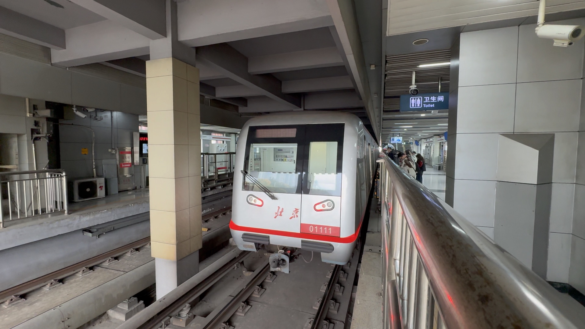 汉中大学城后街服务全攻略，南京大学城交通与美食指南