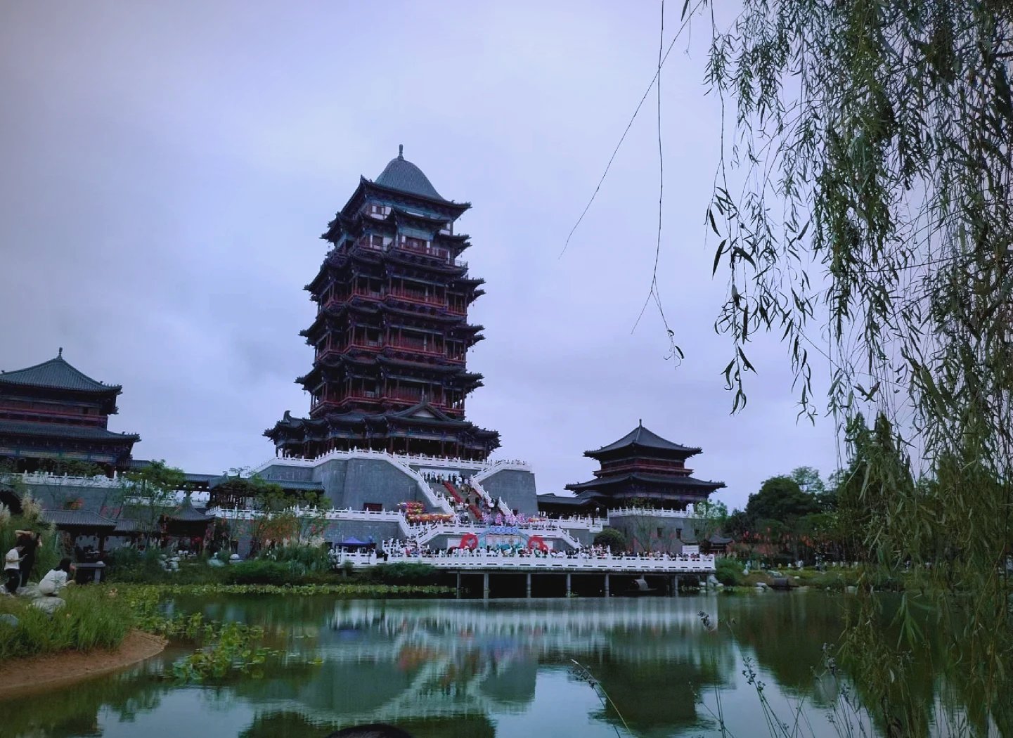 权威机构公布数据表示，南充晚上哪儿好耍？夜生活攻略全解析：本地人私藏10大必去地