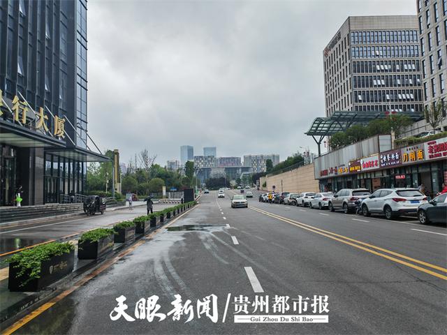 观山湖150一条街到底值不值得逛？——贵阳夜生活与商业街全解析