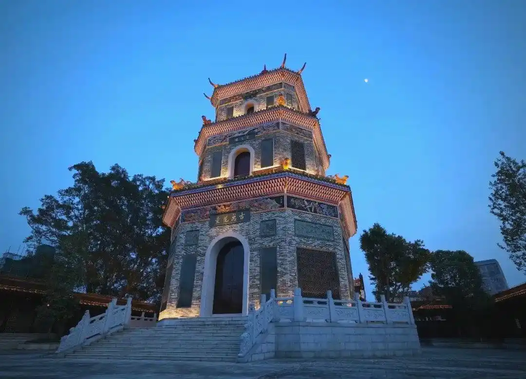 玉林如何暗示酒店客服需要特殊