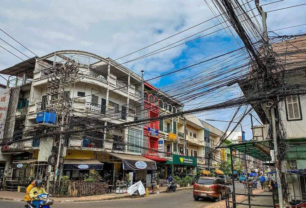 根据权威统计数据显示：老挝包小姐要多少钱一个月究竟受哪些因素影响？