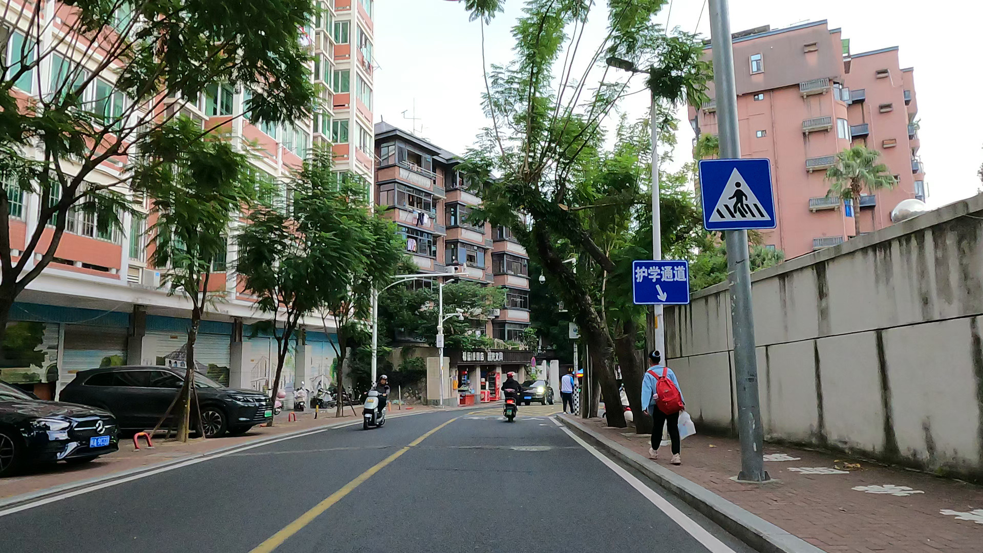 鹤壁大学城后街的服务指南