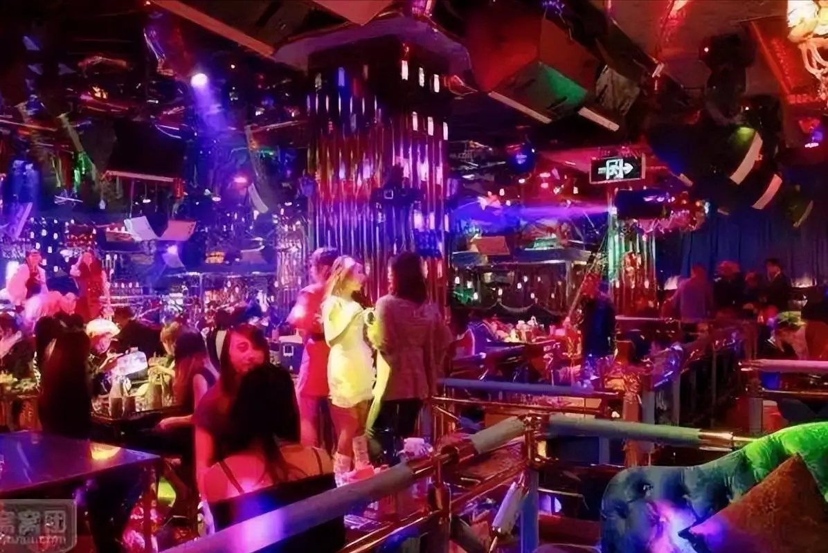 2024西安黑灯舞厅现状与体验全攻略