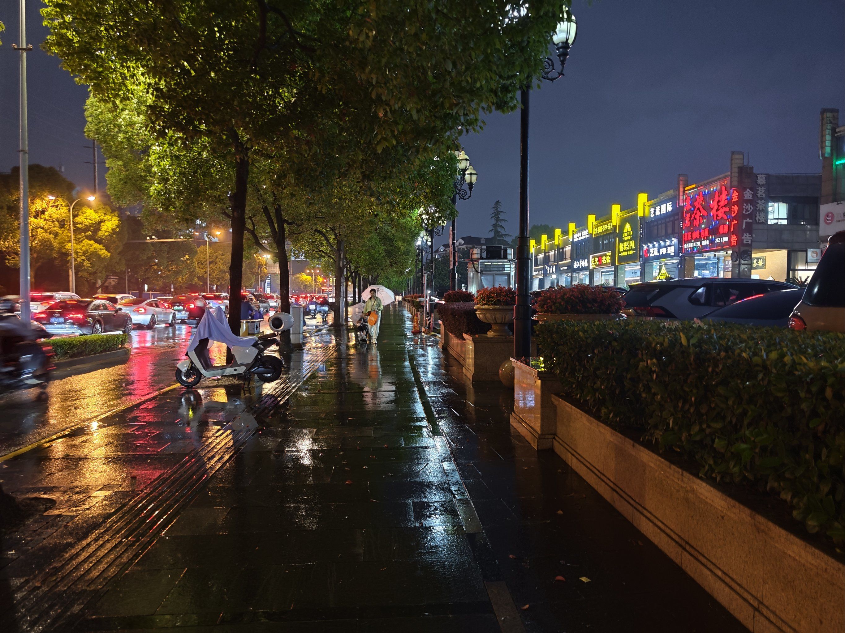 深夜需求与安全边界,找附近人睡觉电话的社会观察与风险警示