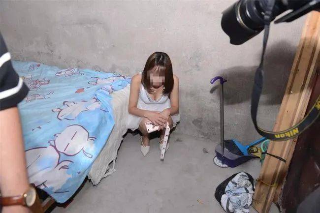 即将曝光：嫖娼全套都做什么呢？2025年实测费用构成与避坑指南，省万元成本避开法律雷区