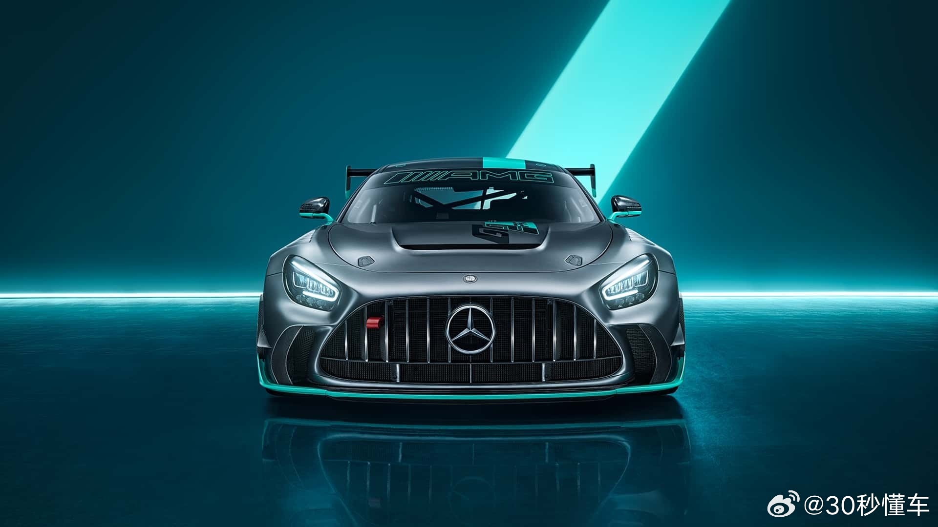 奔驰客服电话查询 奔驰文化中心官网信息