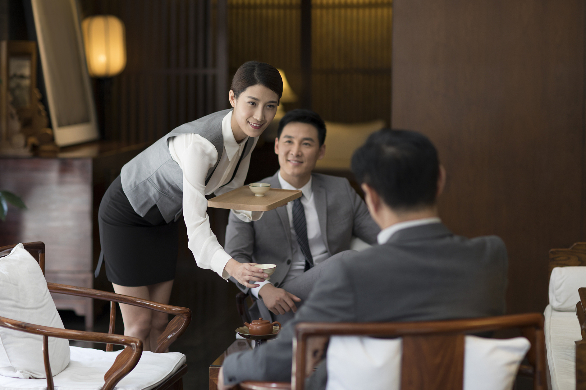 为什么同城服务总是踩坑？三大避坑指南帮你省30%费用