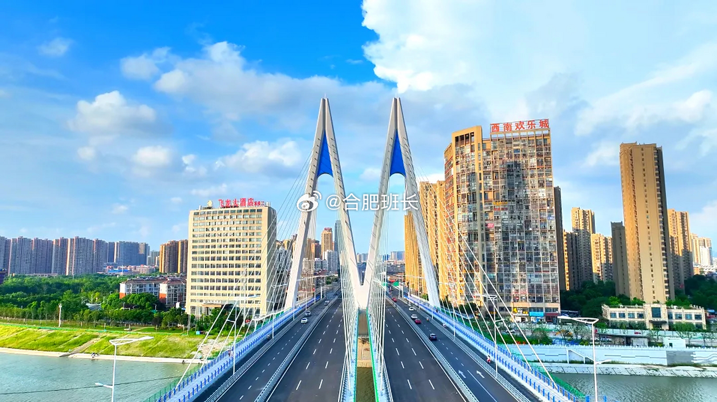 惊险瞬间：合肥肥西小巷在哪里站好更合适