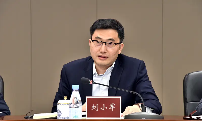 刘小军空降重庆农商行任董事长，打破行长一兼三职临时治理格局