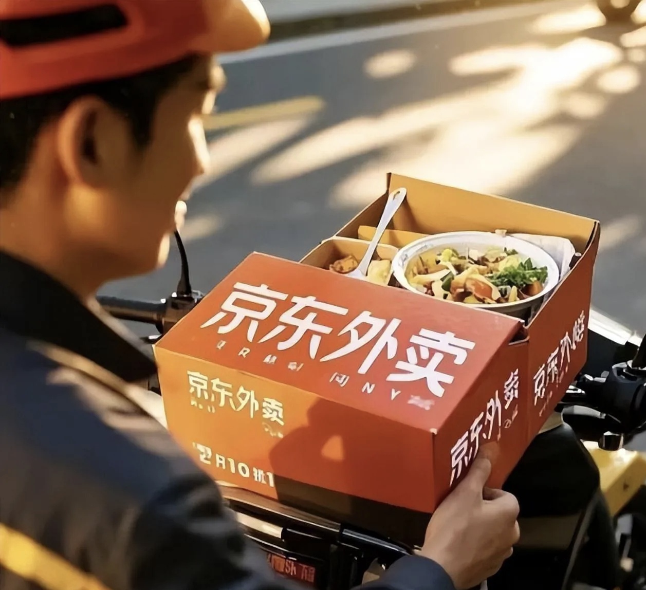 从外卖到社交：美团'玩'功能为何被年轻人玩出了新花样？