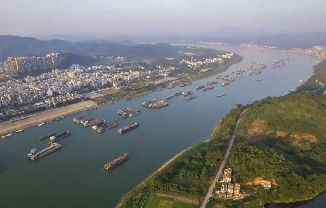 云浮现在怎么在大学门口约