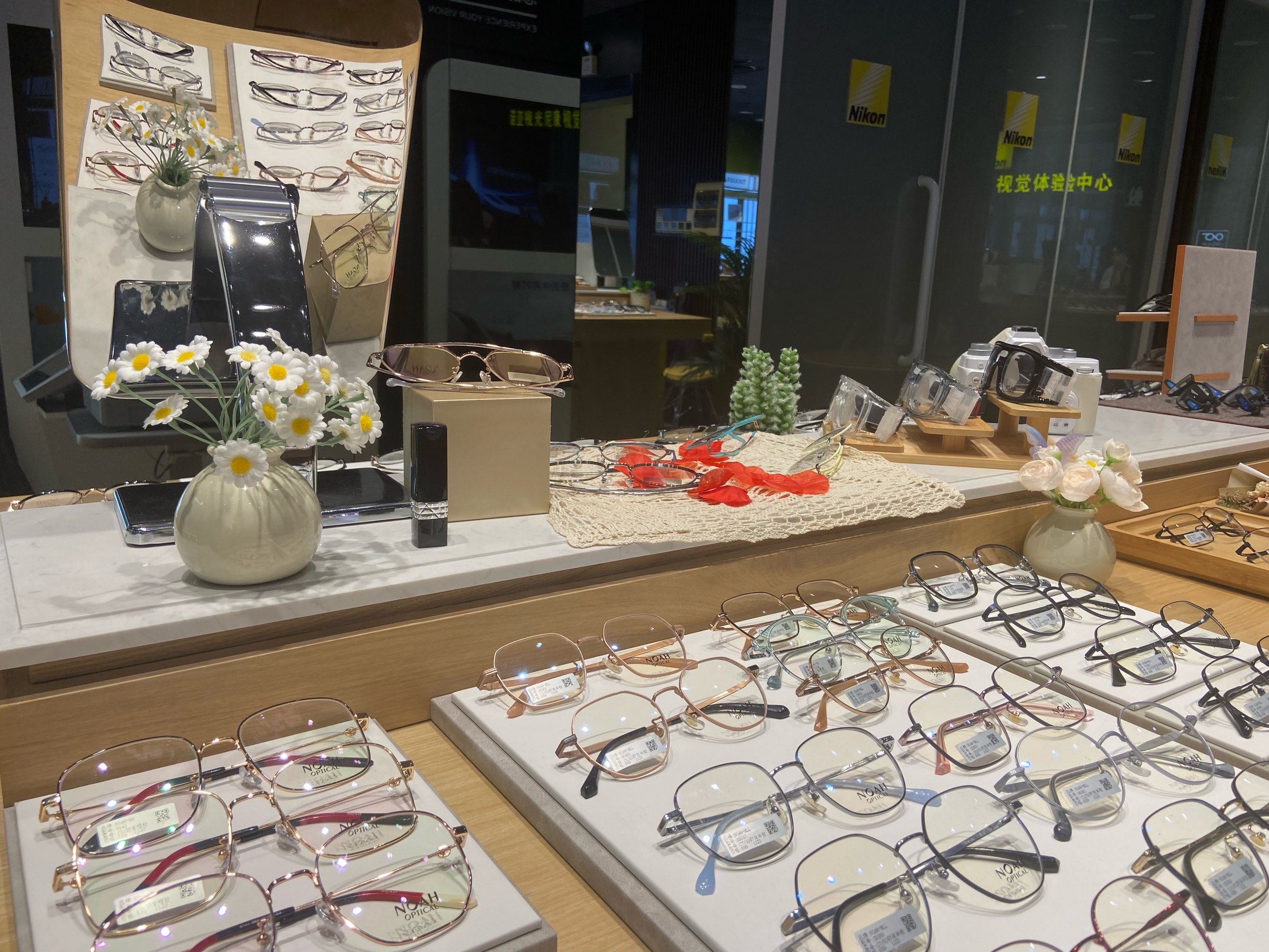 免费月抛眼镜：是陷阱还是真福利？这份避坑指南请收好