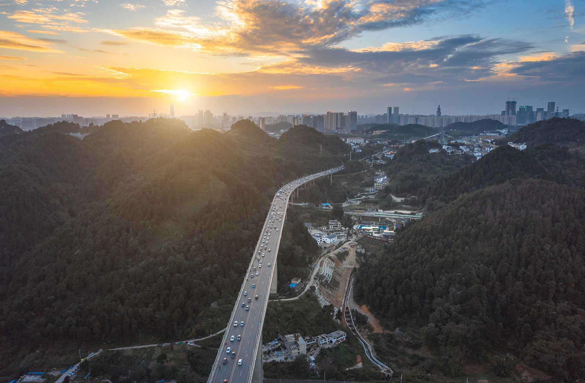 巴南区150一条街叫什么——一品街道的前世今生与市井烟火