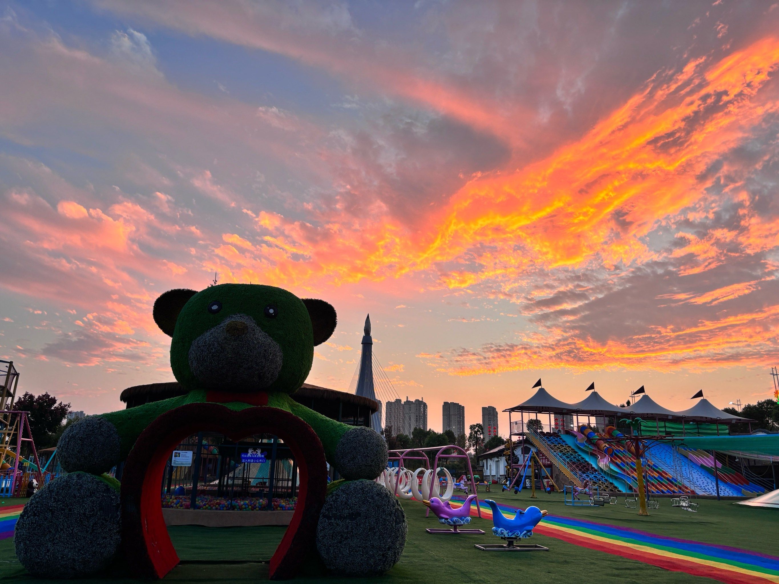 重要新闻报道！武汉夜生活论坛哪里比较热闹又安全？本地人常去的几个地方推荐