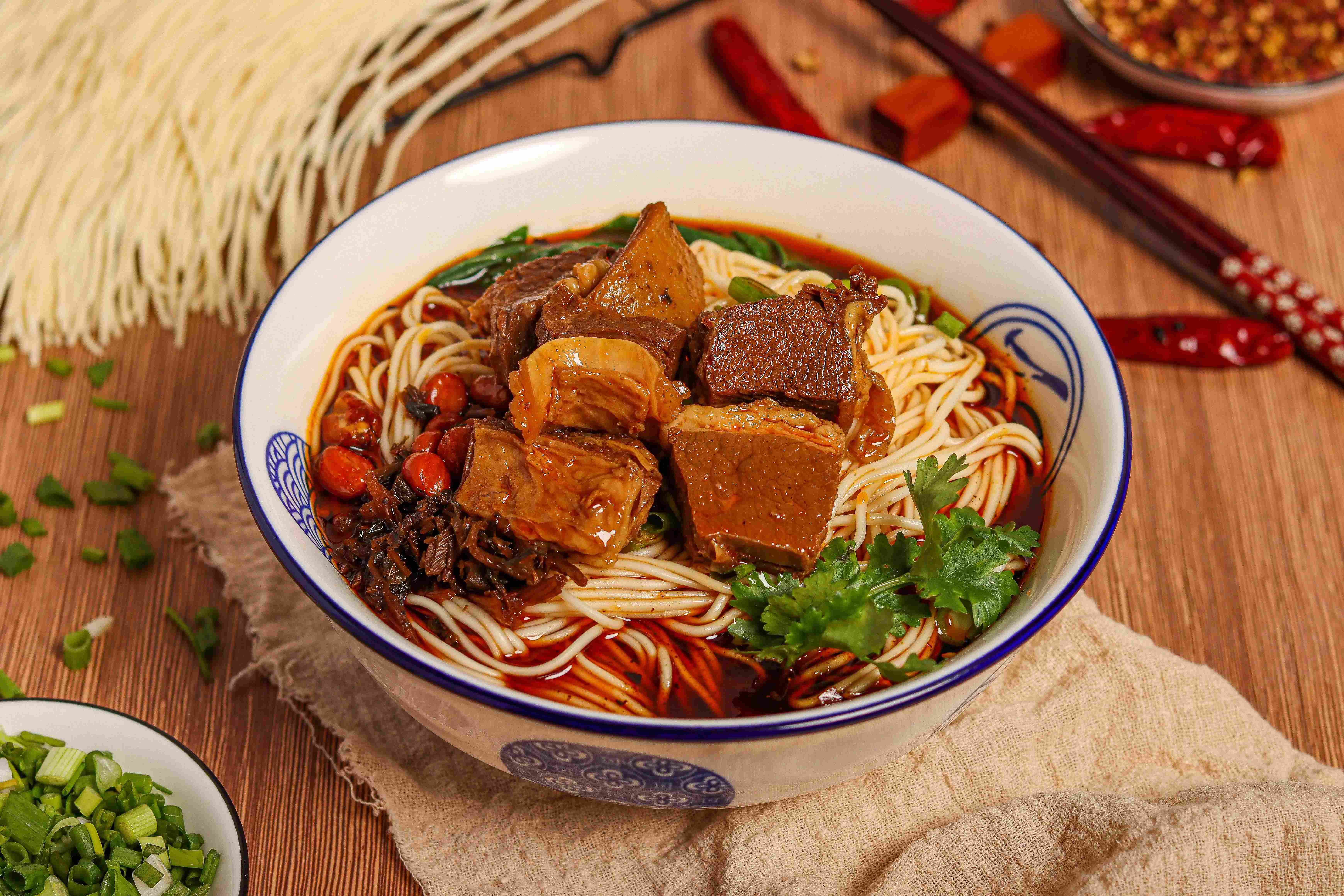 金昌火车站对面的小巷子