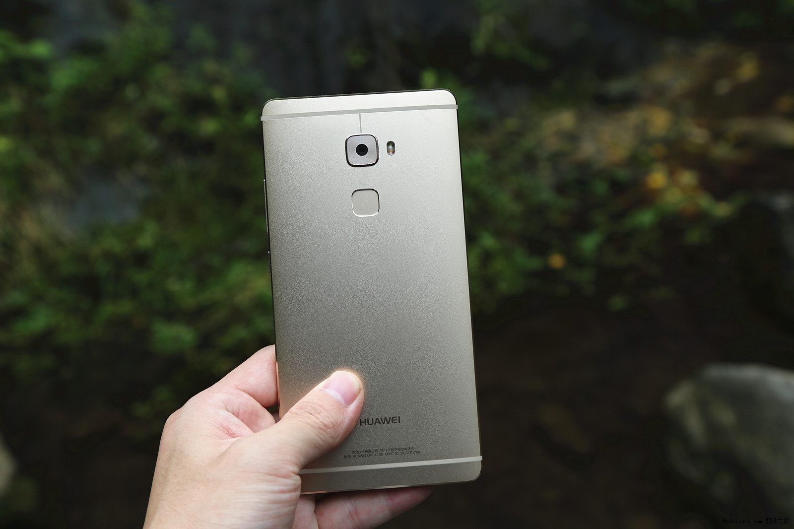 小米5现在值得买吗 小米5价格和配置解析