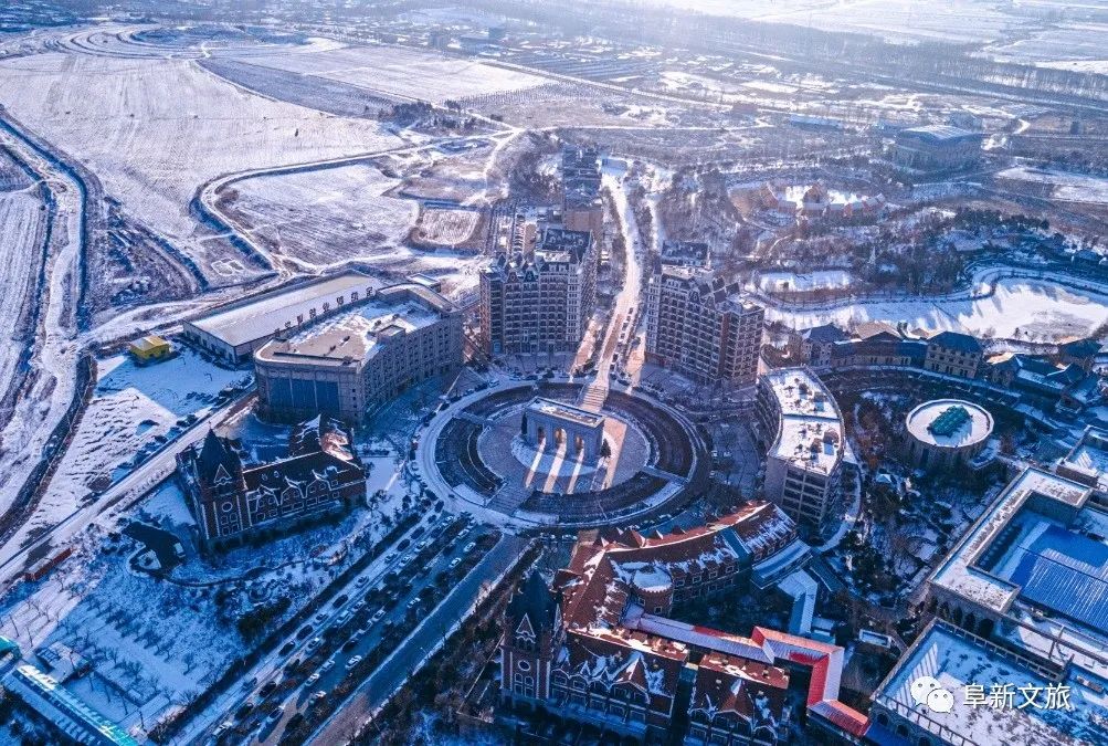 阜新附近100米单身女人电话号码