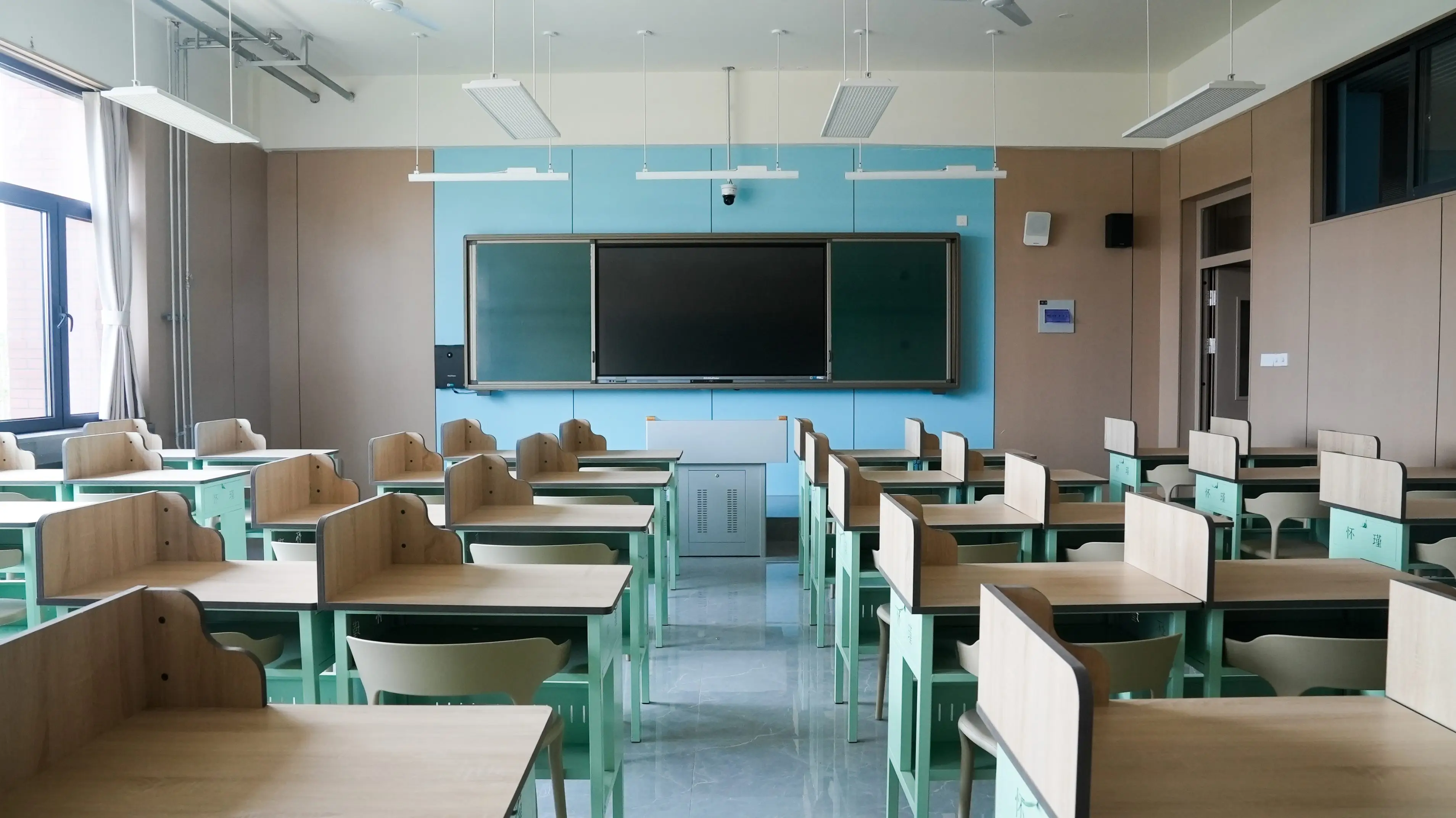 抚顺怎么能约到职业学校的女生